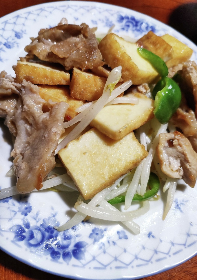 焼肉と厚揚げ炒め＆もやしの付け合せ-レシピのメイン写真