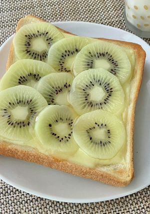 キウイピザトースト-レシピのメイン写真