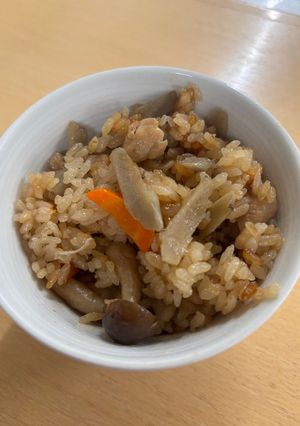 炊飯器にぶっ込むだけ鶏ごぼうご飯-レシピのメイン写真