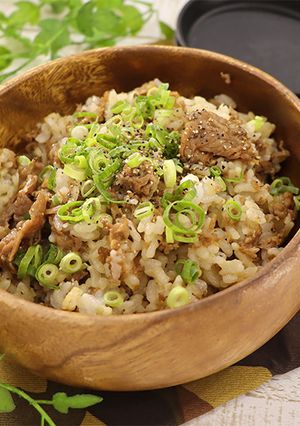 簡単キャンプ飯★牛肉ガーリックライス-レシピのメイン写真