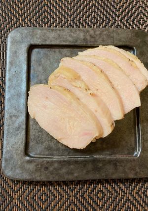 炊飯器で超簡単、鶏むね肉の鶏ハム♡-レシピのメイン写真