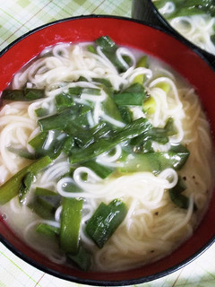 フライパンひとつで温かニラ素麺-レシピのメイン写真