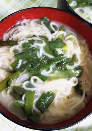 フライパンひとつで温かニラ素麺-レシピのメイン写真