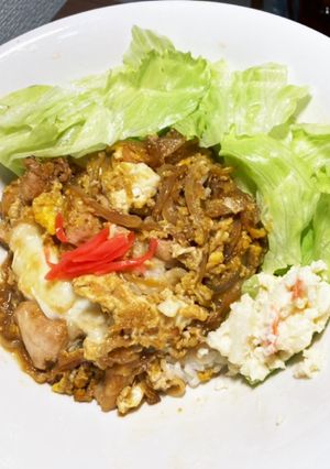 男の一人暮らし。夏休み前の冷蔵庫整理丼-レシピのメイン写真