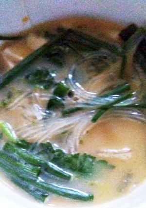 即席みそ汁に春雨と薬味と卵-レシピのメイン写真