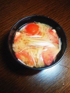 簡単☆トマトの味噌汁-レシピのメイン写真
