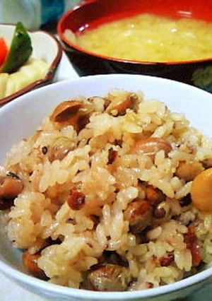 節分の煎り大豆と雑穀入りご飯-レシピのメイン写真