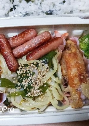 8/10塩焼きそばハムチーズ卵手羽唐弁当-レシピのメイン写真