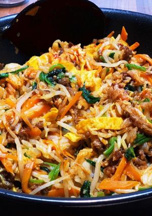フライパンで作る石焼き風ビビンバ-レシピのメイン写真