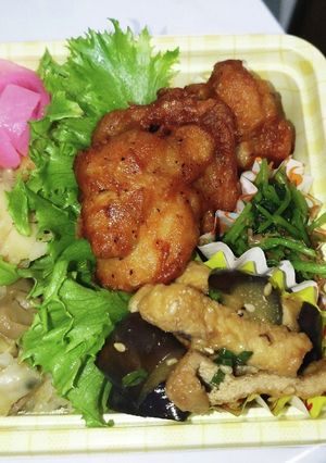 【夫婦弁当251】シーフードピラフと冷食-レシピのメイン写真