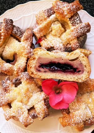 レシピ投稿祭　ベリーなチーズケーキパン-レシピのメイン写真