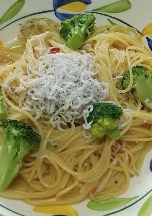 しらすとブロッコリーのペペロンチーノ-レシピのメイン写真