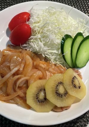 キウイでお肉柔らか豚ロースの生姜焼き-レシピのメイン写真