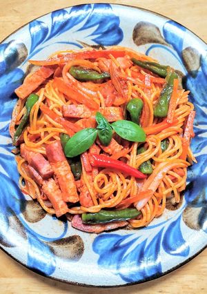 ベーコンとシシトウとトマトソースのパスタ-レシピのメイン写真