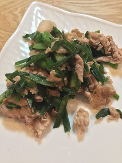 豚肉とにらの「粒みそ」炒め-レシピのメイン写真