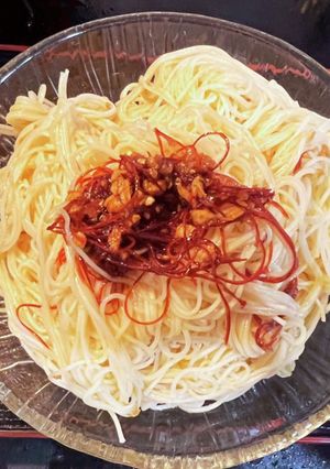 夏に冷たい〜食感ザクザクのガーリック冷麺-レシピのメイン写真