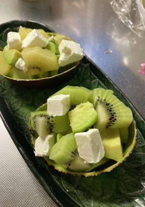 アボカドとキウイの前菜-レシピのメイン写真
