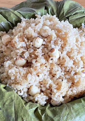 蓮の葉で炊く蓮の実とハトムギの玄米ごはん-レシピのメイン写真