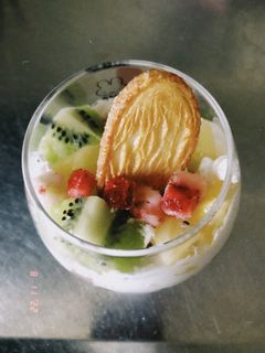 キウイとフルーツパフェ-レシピのメイン写真