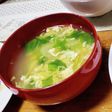 セロリと卵のコンソメスープ