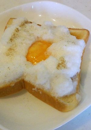 材料3つ/卵まるっとメレンゲパン-レシピのメイン写真