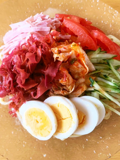 色鮮やか!とさかのりのごまだれ冷やし中華-レシピのメイン写真