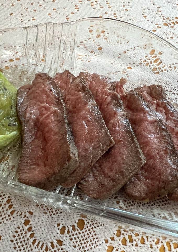 キウイソース添えローストビーフ-レシピのメイン写真