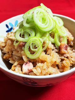 イカ下足で節約!イカ飯風炊き込みご飯-レシピのメイン写真