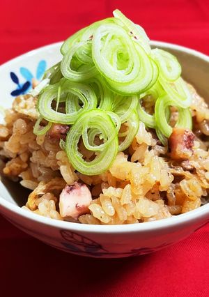 イカ下足で節約！イカ飯風炊き込みご飯-レシピのメイン写真