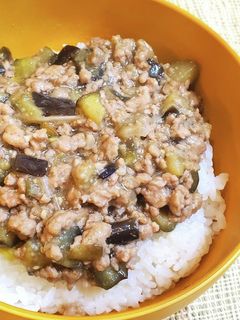 子どもも食べやすい!麻婆茄子丼-レシピのメイン写真