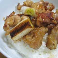 A picture of おかわりっ!!　焼き鳥丼.