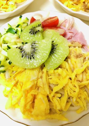キウイのせ☆サラダそうめん-レシピのメイン写真