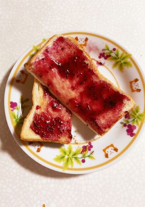 ダブルベリージャムとマーガリンのトースト-レシピのメイン写真
