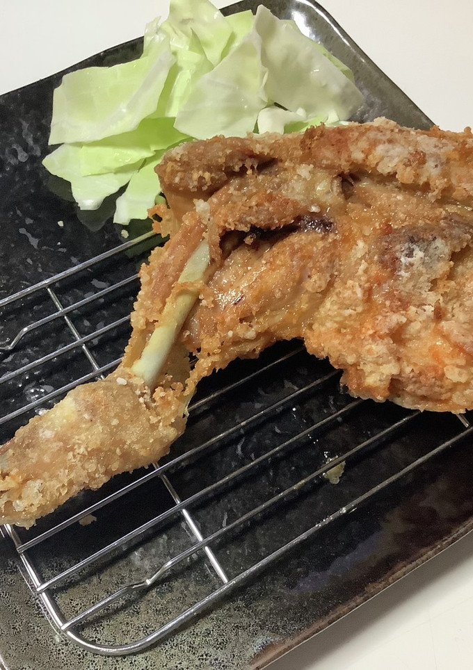 骨付きもも肉でみよしやのかぶと揚げ風-レシピのメイン写真
