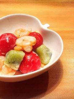 キウイとエビの華やかサラダ-レシピのメイン写真