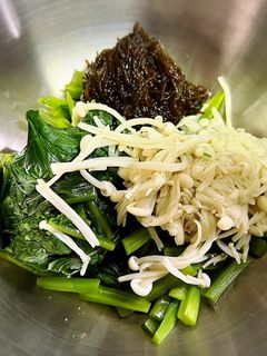 白だしで簡単つるむらさきともずく和え-レシピのメイン写真