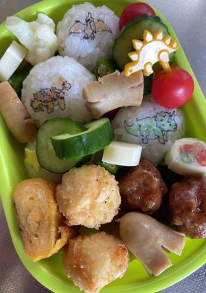 夏休みのお弁当12恐竜-レシピのメイン写真