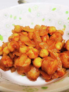 ひよこ豆とウィンナーのケチャップ炒め-レシピのメイン写真