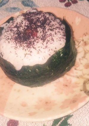 ゆかり梅干し海苔巻き丸おむすび-レシピのメイン写真