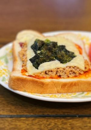 コチュジャンの旨辛納豆チーズトースト-レシピのメイン写真