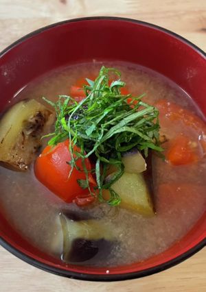 ナスとトマトの「夏！お味噌汁」-レシピのメイン写真