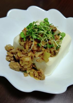 今日のおつまみ♪肉味噌冷奴-レシピのメイン写真