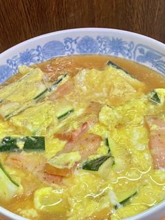 ズッキーニとベーコンと卵のチキンラーメン-レシピのメイン写真