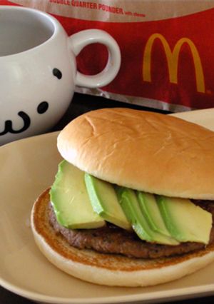 持ち帰りバーガーでアボカドバーガー-レシピのメイン写真