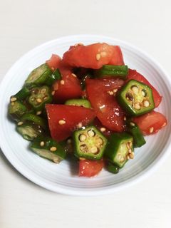 【切って和える】オクラとトマトのサラダ-レシピのメイン写真