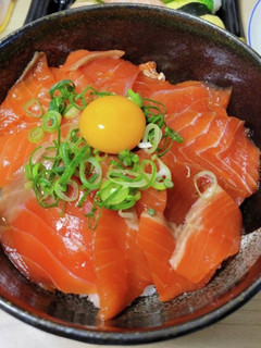 サーモンの漬け丼-レシピのメイン写真