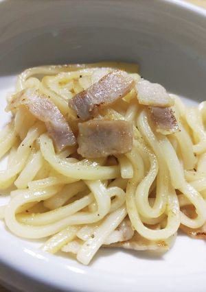 子ども向けガーリックバター醤油うどん-レシピのメイン写真