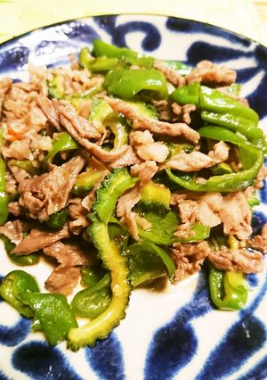 ゴーヤ、豆板醬を入れた、簡単青椒肉絲風-レシピのメイン写真