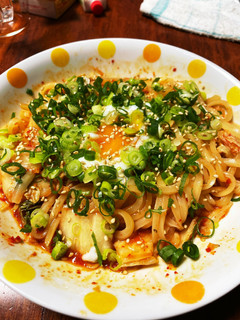 お皿ひとつで出来る!簡単キムチうどん-レシピのメイン写真