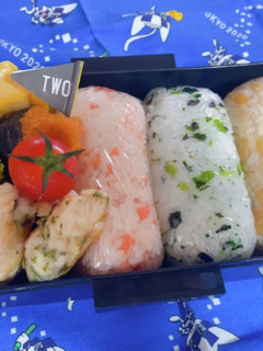 時短お弁当盛り付け記録 おにぎり 次男-レシピのメイン写真